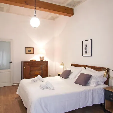 Lovely 3min Walk To Ponte Vecchio Апартаменты *
